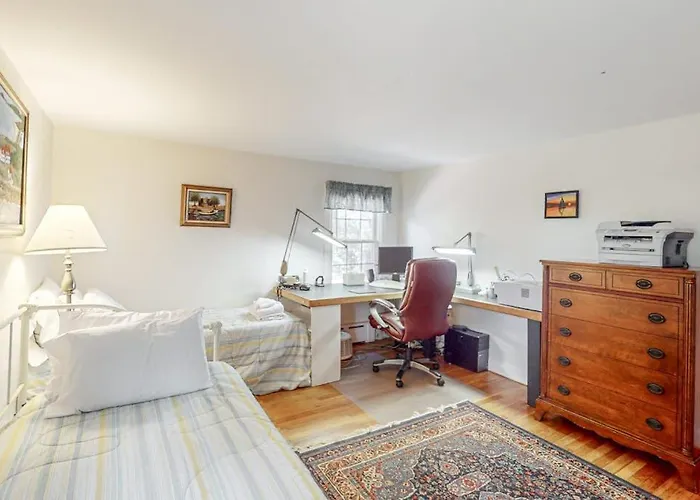 Falmouth Beachtown Getaway